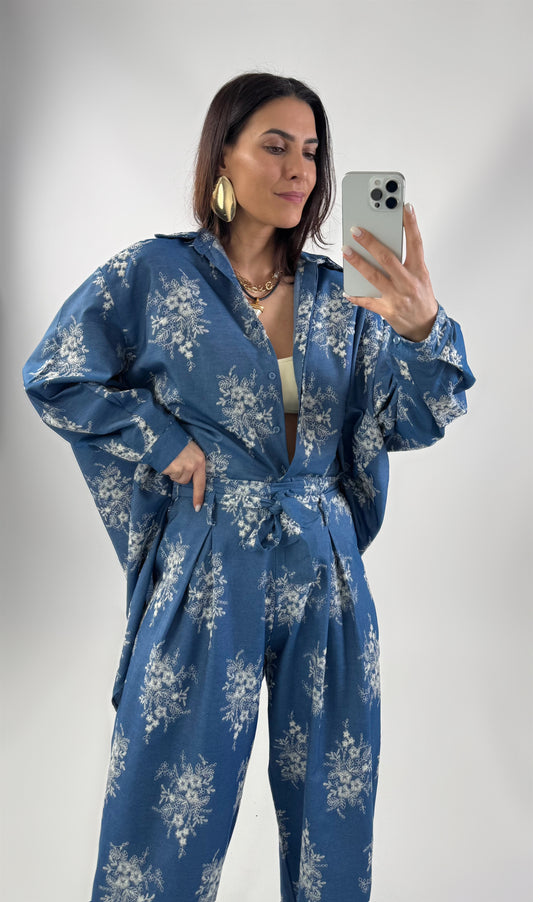 Engels geborduurd shirt