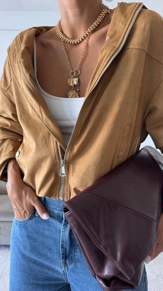 سترة جلدية باللون الخوخي