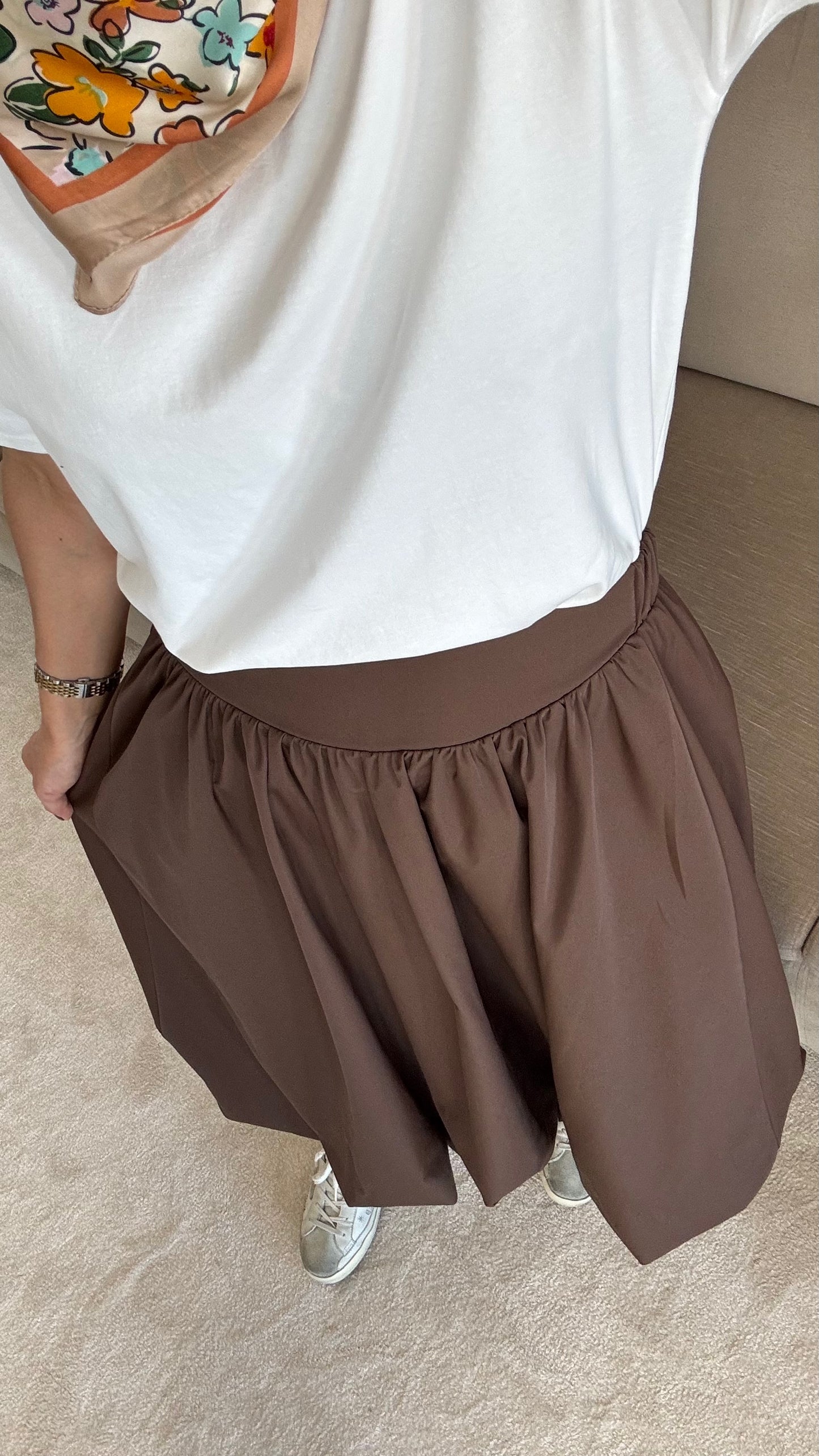Balloon Midi Mocha Mousse Skirt