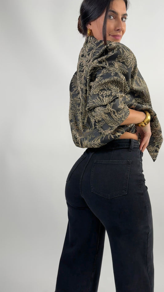 جينز أسود بالكامل