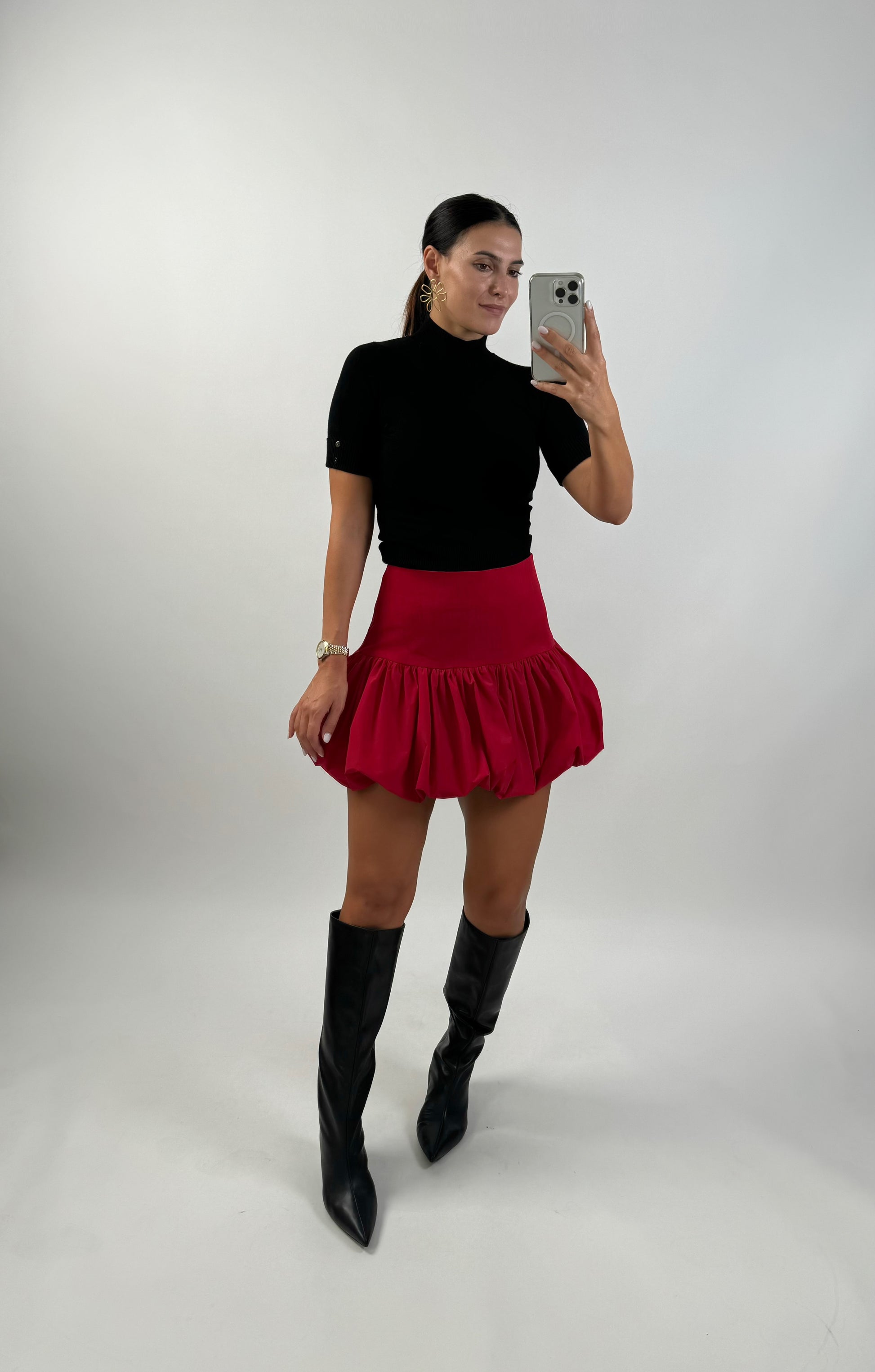 SAIA BALONE TIPO LINHO VERMELHA VISTA DE FRENTE