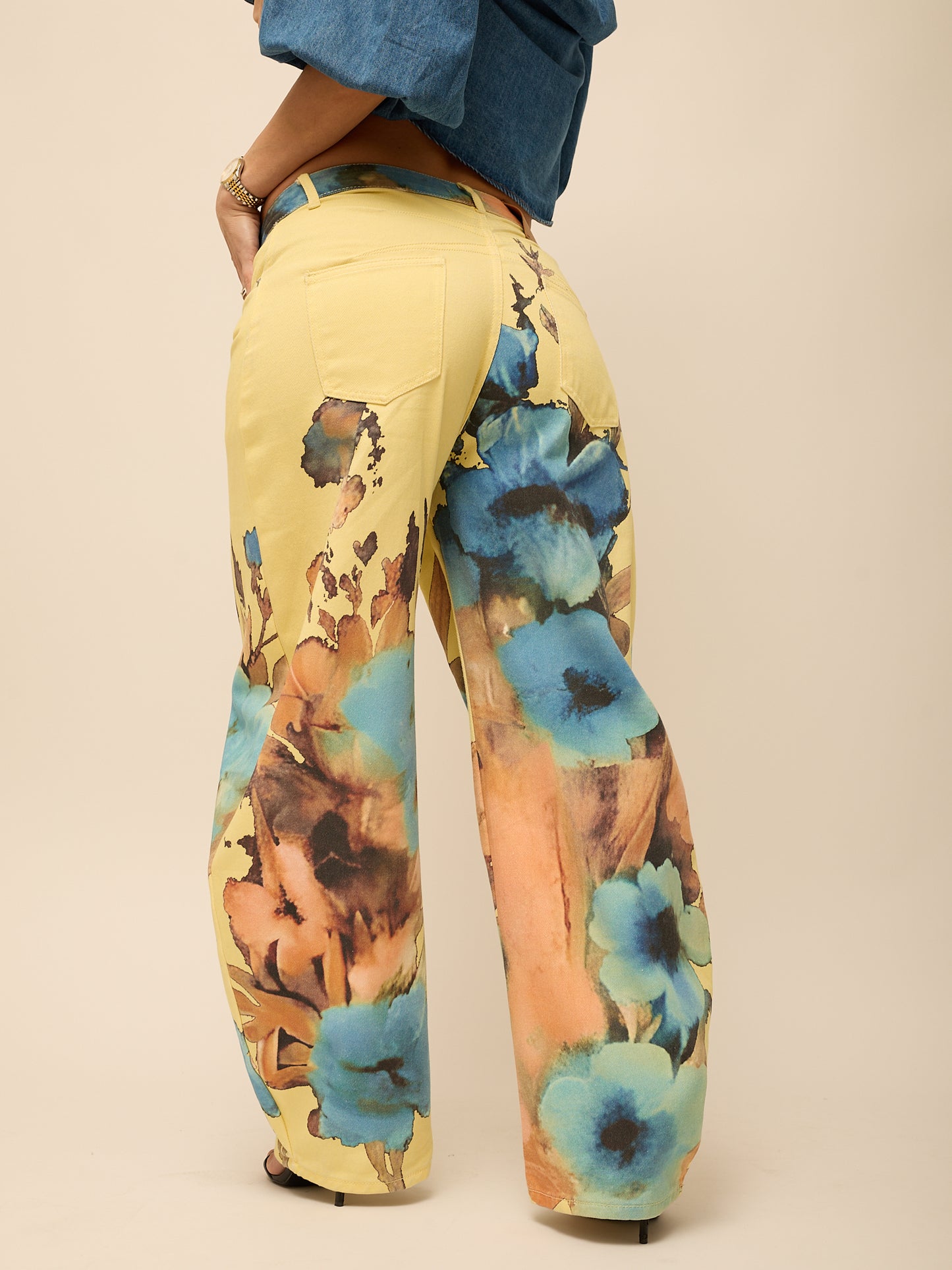 Calças Balloon Amarelas Flores