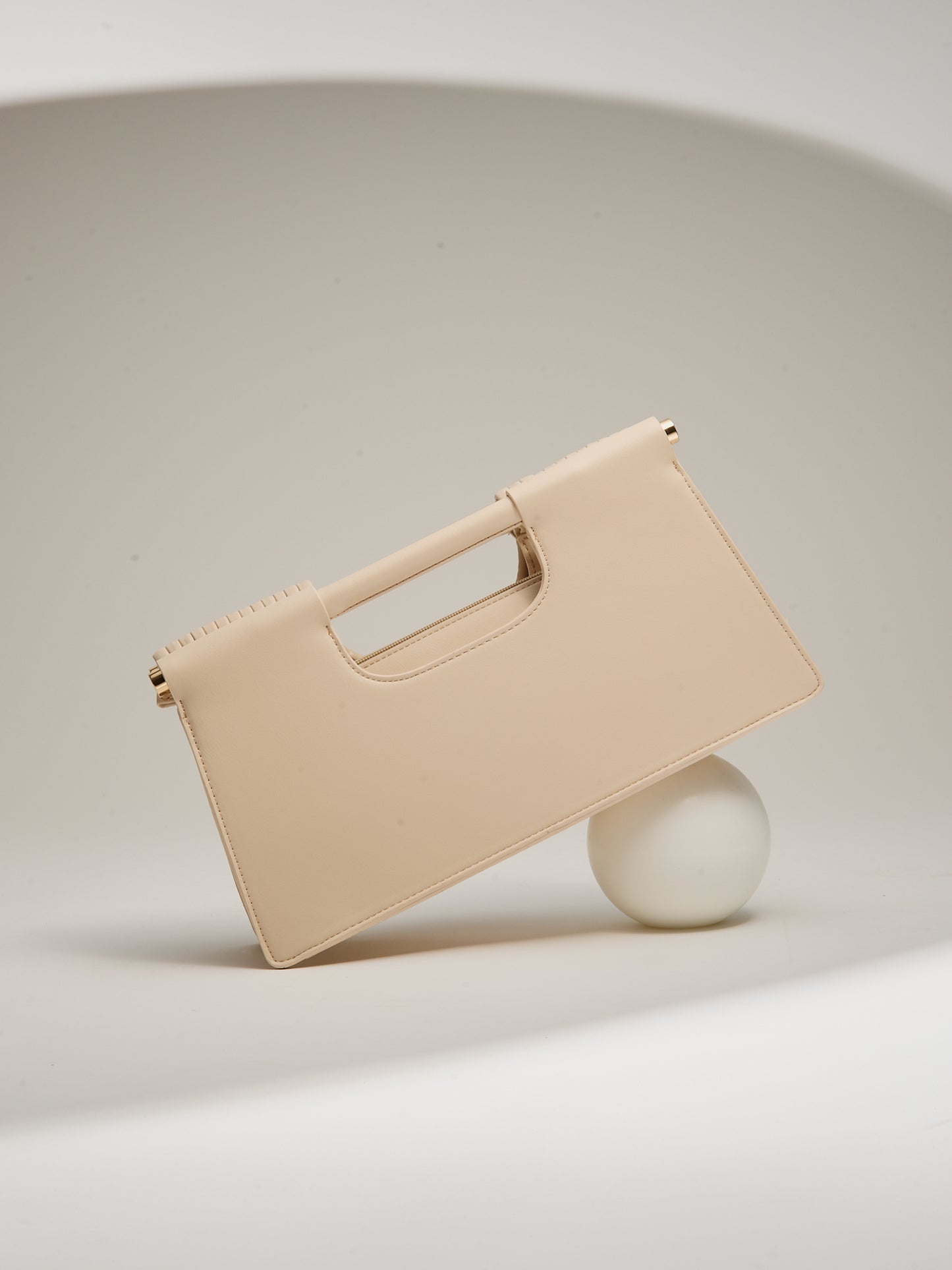Mala Clutch Estruturada Creme