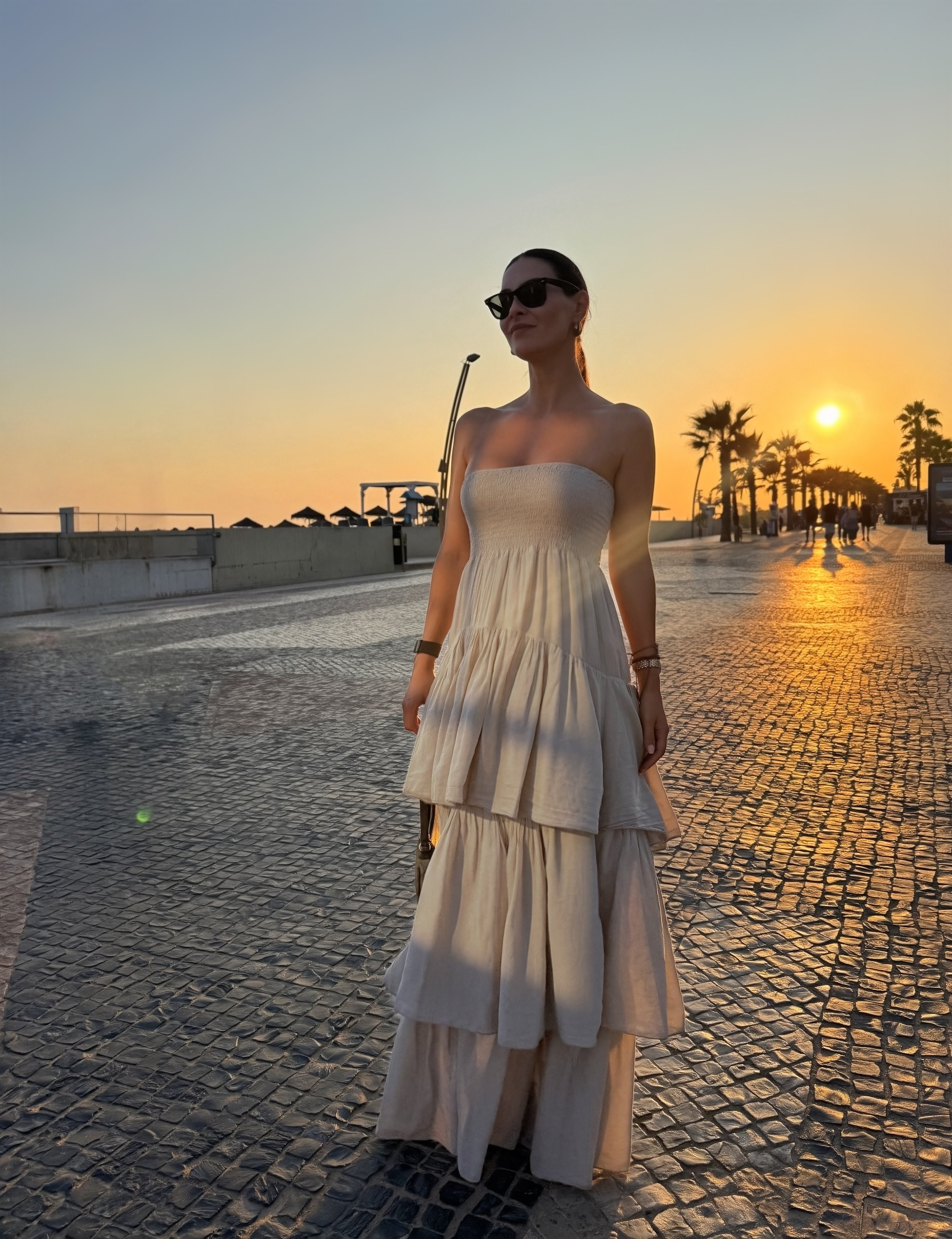 Vestido Folhos Cinza