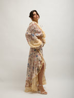 Ensemble de fleurs beiges