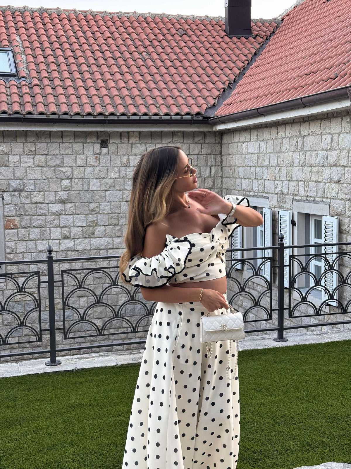 Ensemble haut et jupe à pois