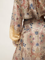 Ensemble de fleurs beiges