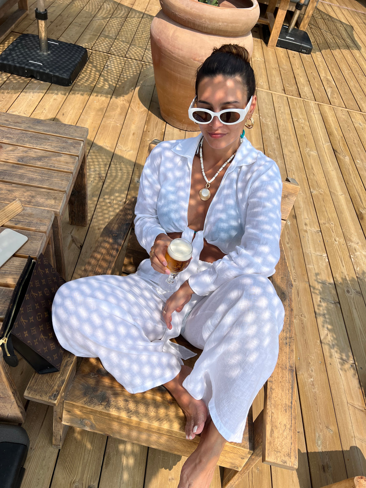 Ensemble chemise et haut court en lin blanc avec détail de nœud