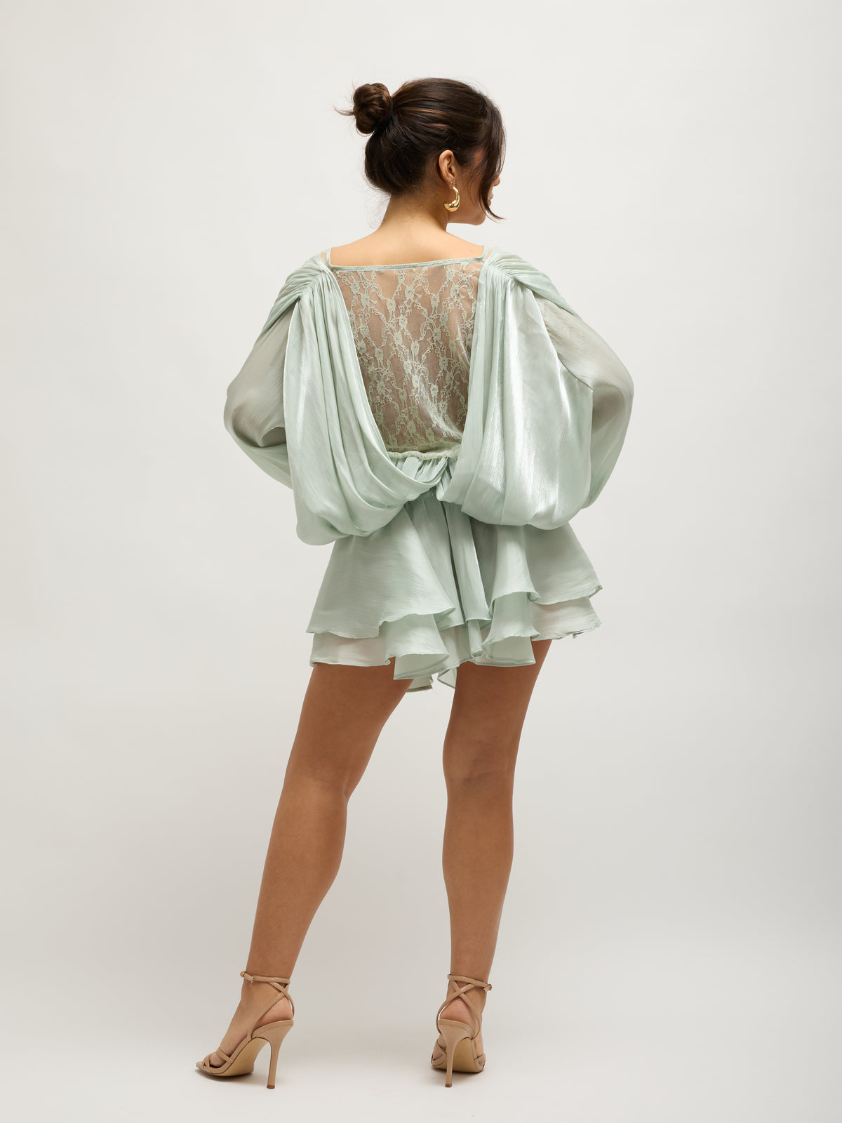 Vestido Oversize Detalhe Renda Verde Pastel
