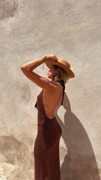 Vestido Castanho Open Back