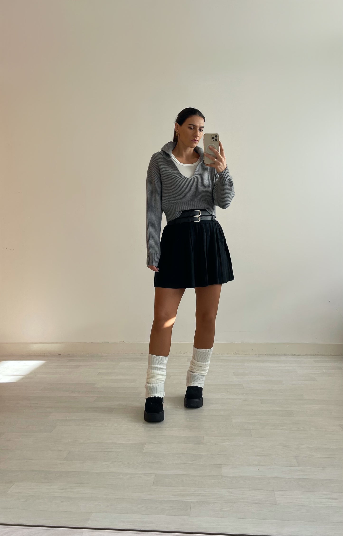 Mini skirt (belts included)