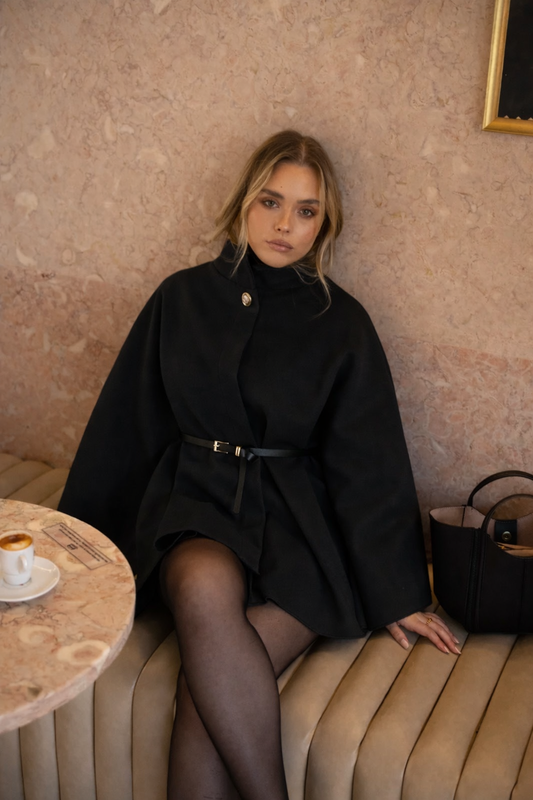 Cape with belt included, Black