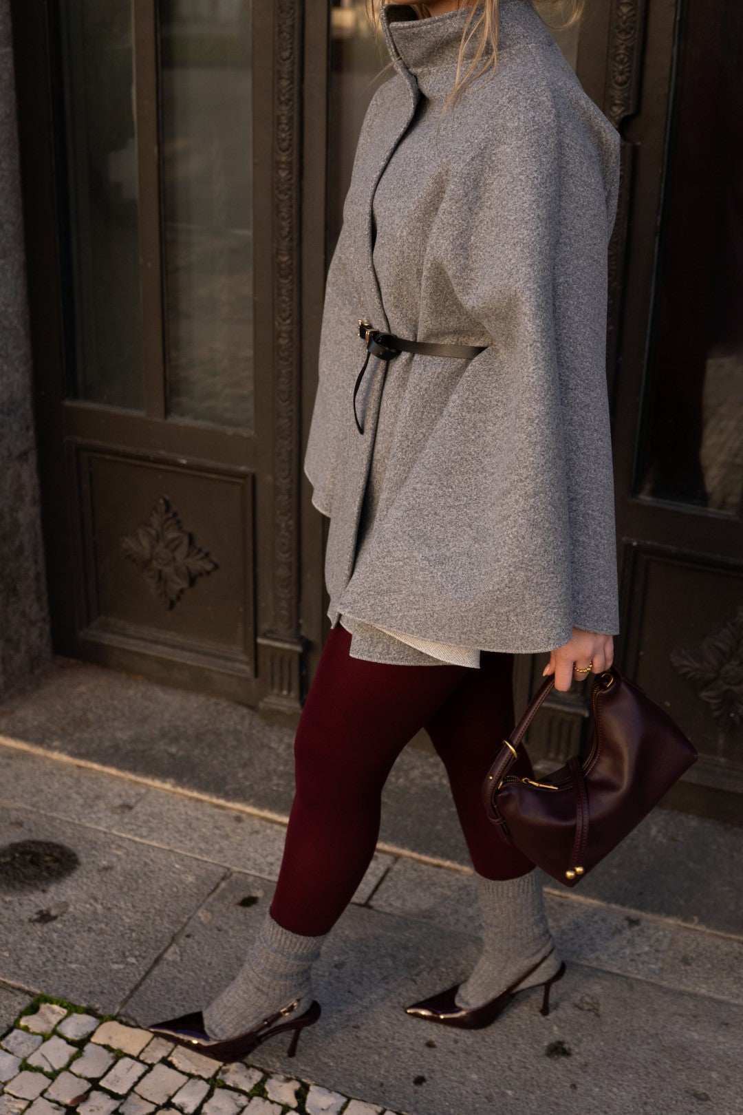 Cape with included belt, Gray