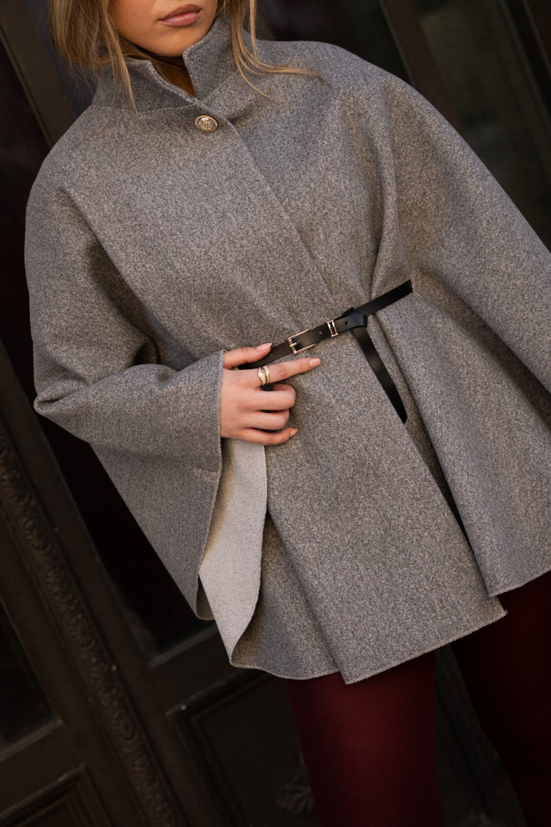 Cape with included belt, Gray