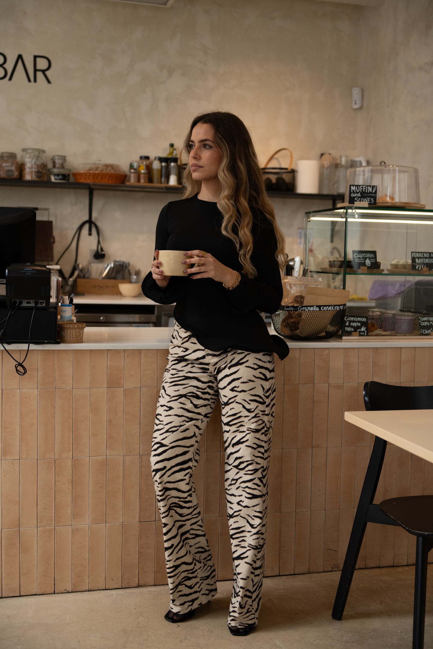 Calças Straight Leg Padrão Tigre