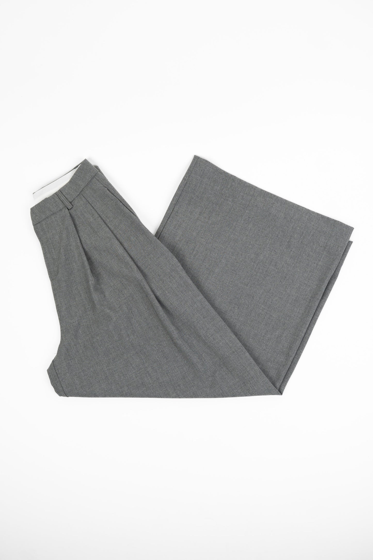 Szare, dopasowane spodnie z szerokimi nogawkami