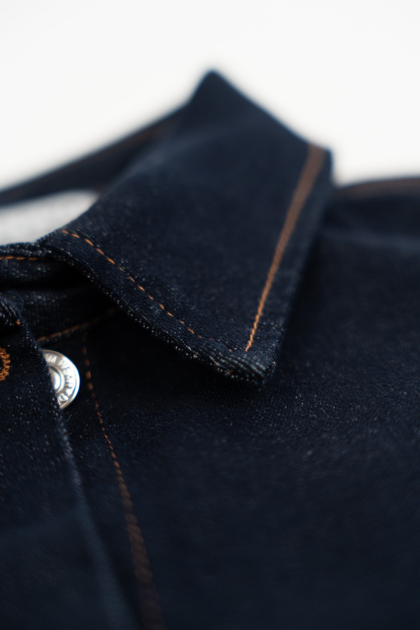 Koszula oversize z ciemnego jeansu