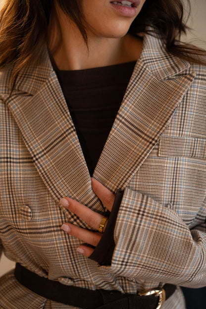 Oversize'owa marynarka w kratę