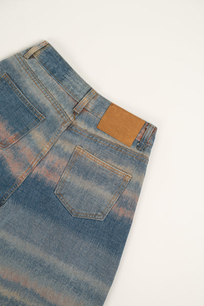 Pantaloni tie-dye con palloncini rosa pastello