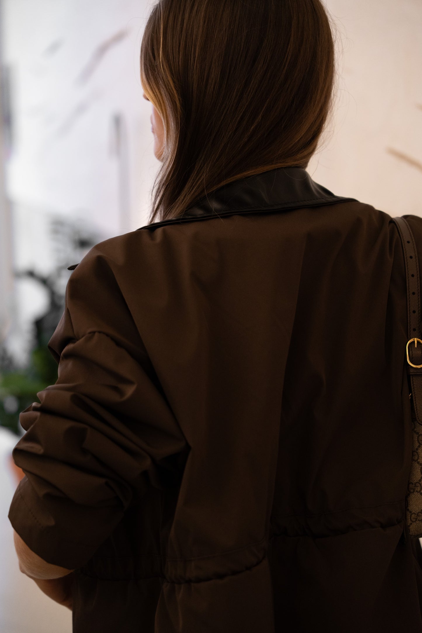 Trench Gola Contrasto Cioccolato