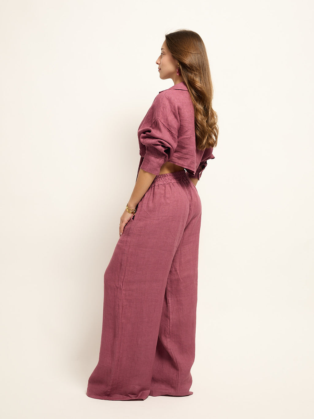 Chemise courte en lin aubergine et ensemble chemise avec nœud