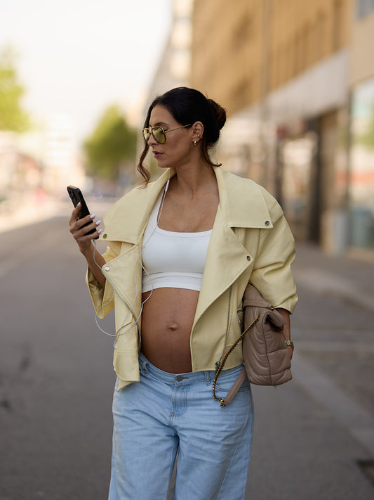 Giacca oversize in similpelle color giallo pastello