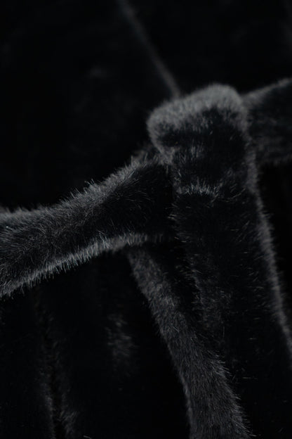 Casaco Pêlo Preto c/carapuço