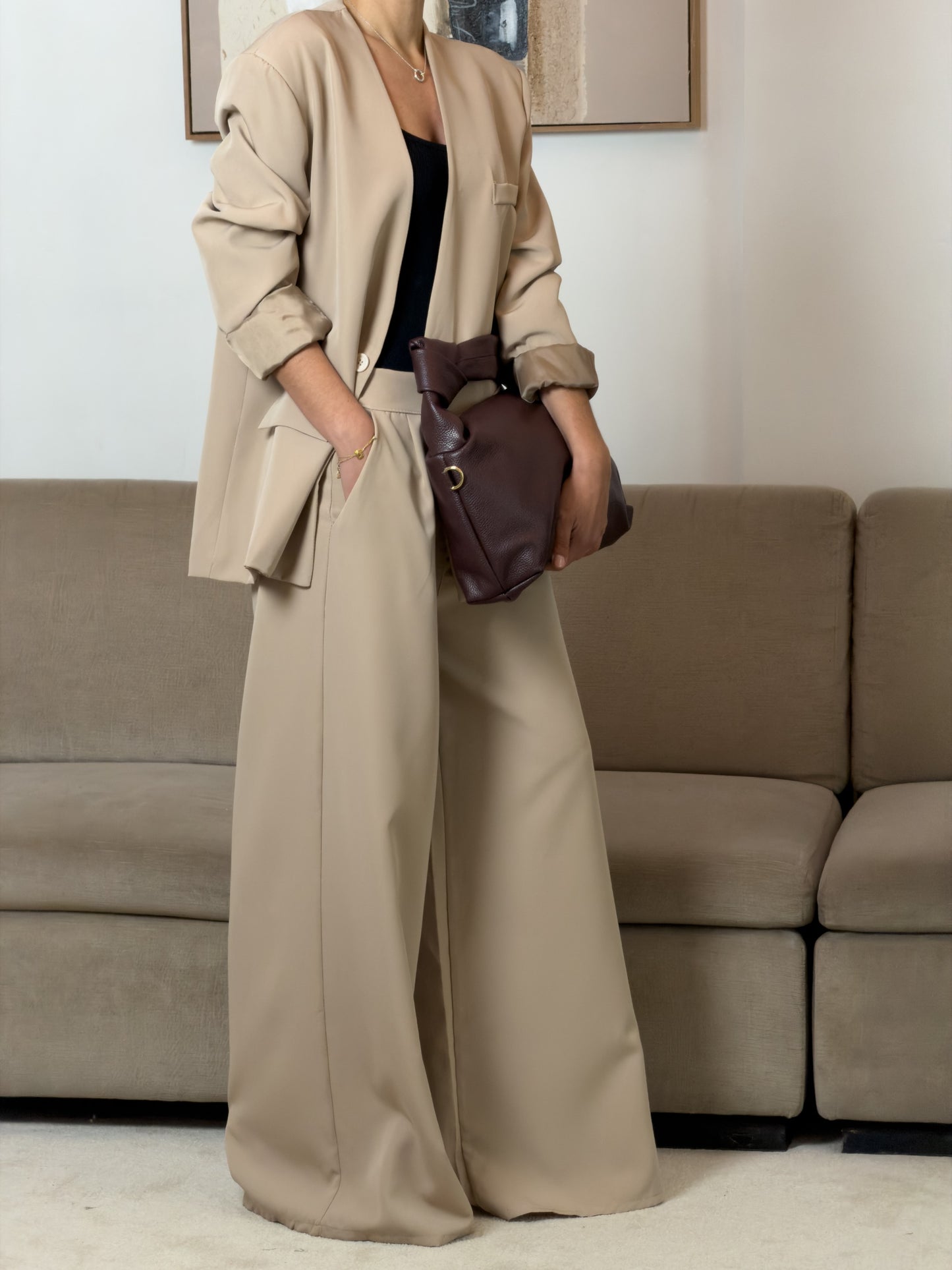 Beżowy, oversize'owy garnitur-marynarka