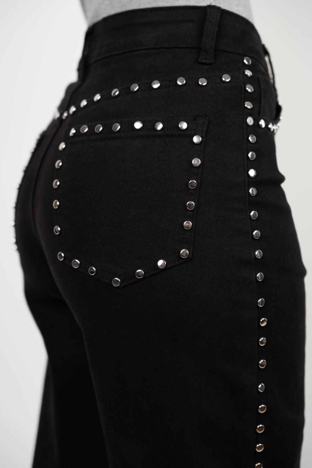 Calças Tachas Pretas