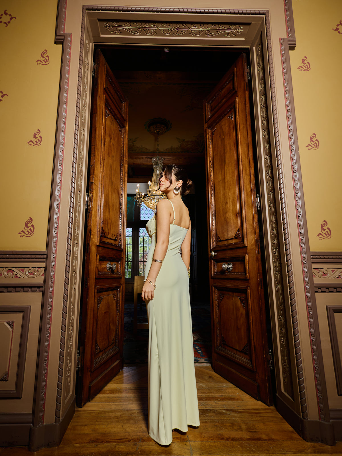 Vestido Decote Drapeado Amarelo