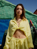 Ensemble chemise courte et chemise en lin jaune avec détail de nœud