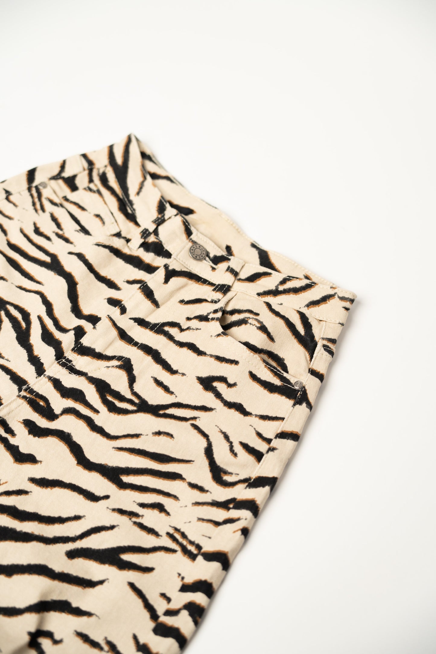 Calças Straight Leg Padrão Tigre