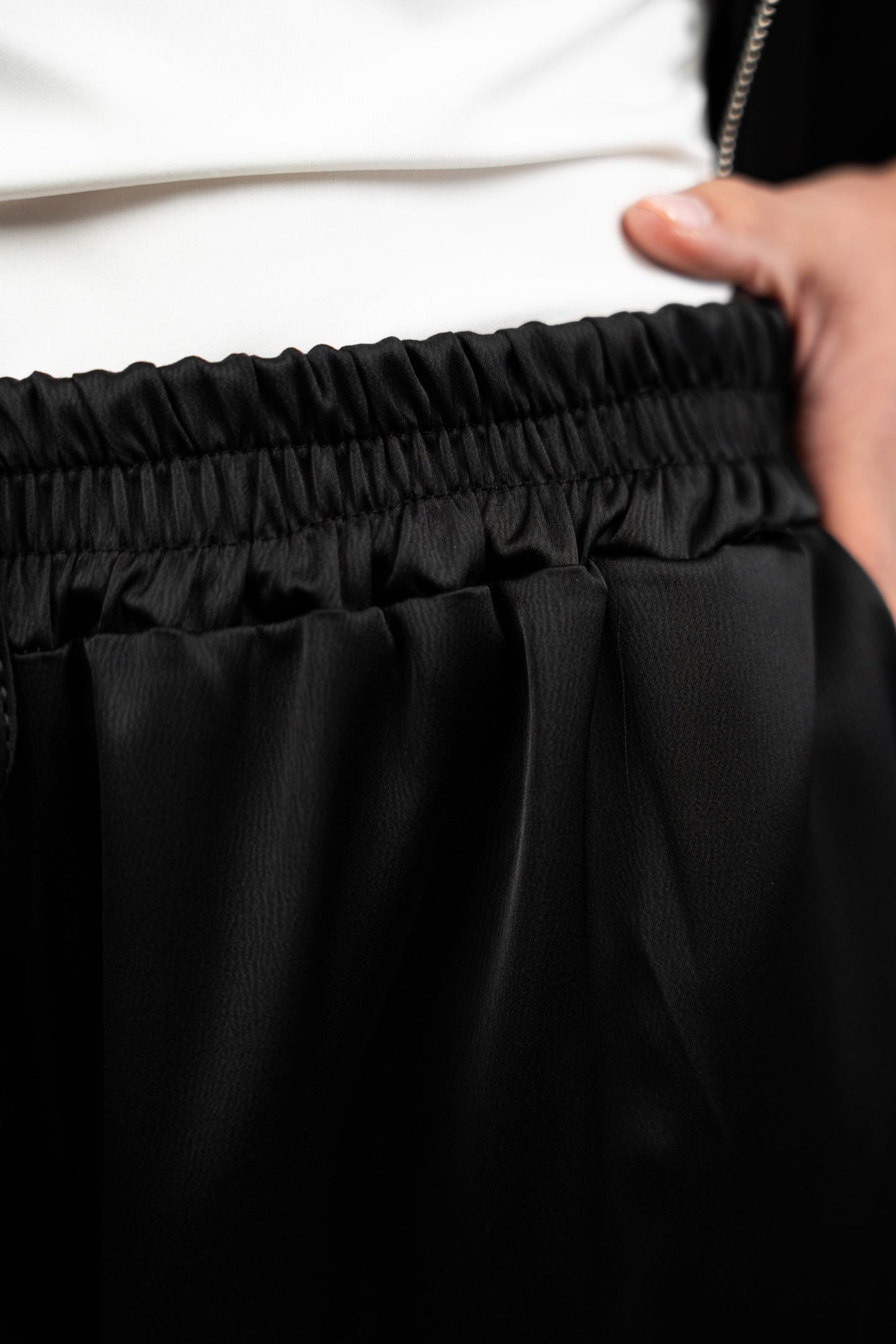 Czarny satynowy komplet