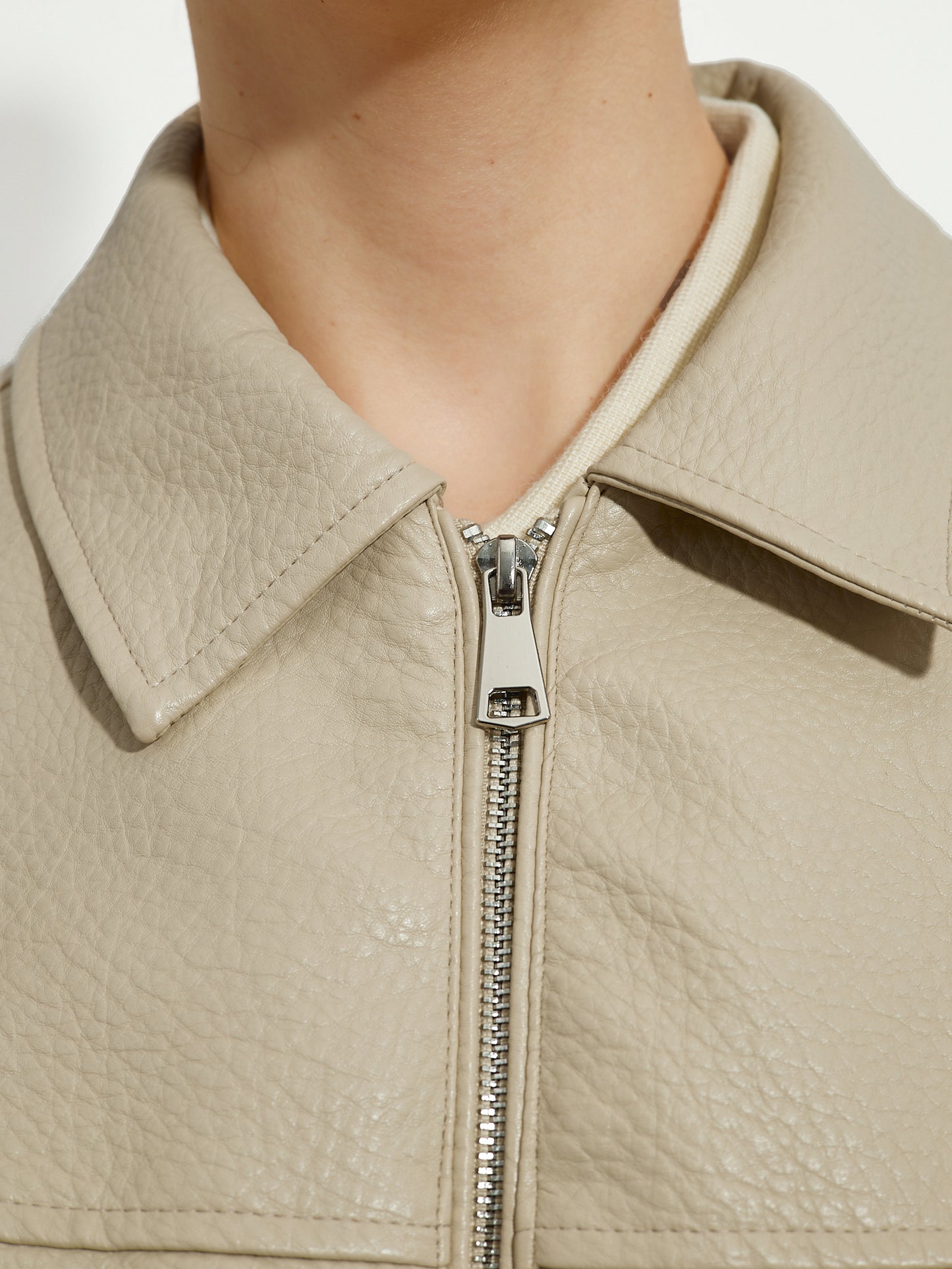 Veste en similicuir beige