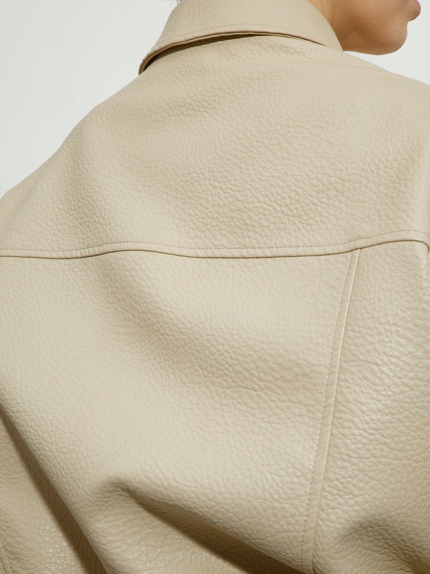 Veste en similicuir beige