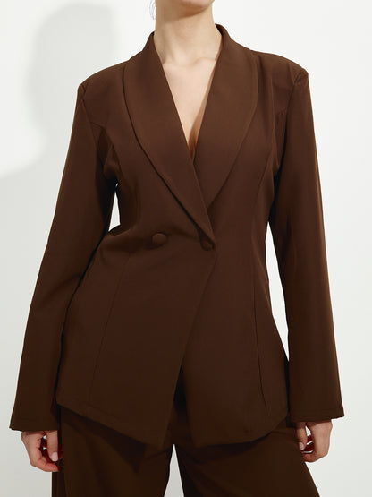 Fato Castanho Detalhe Cachecol