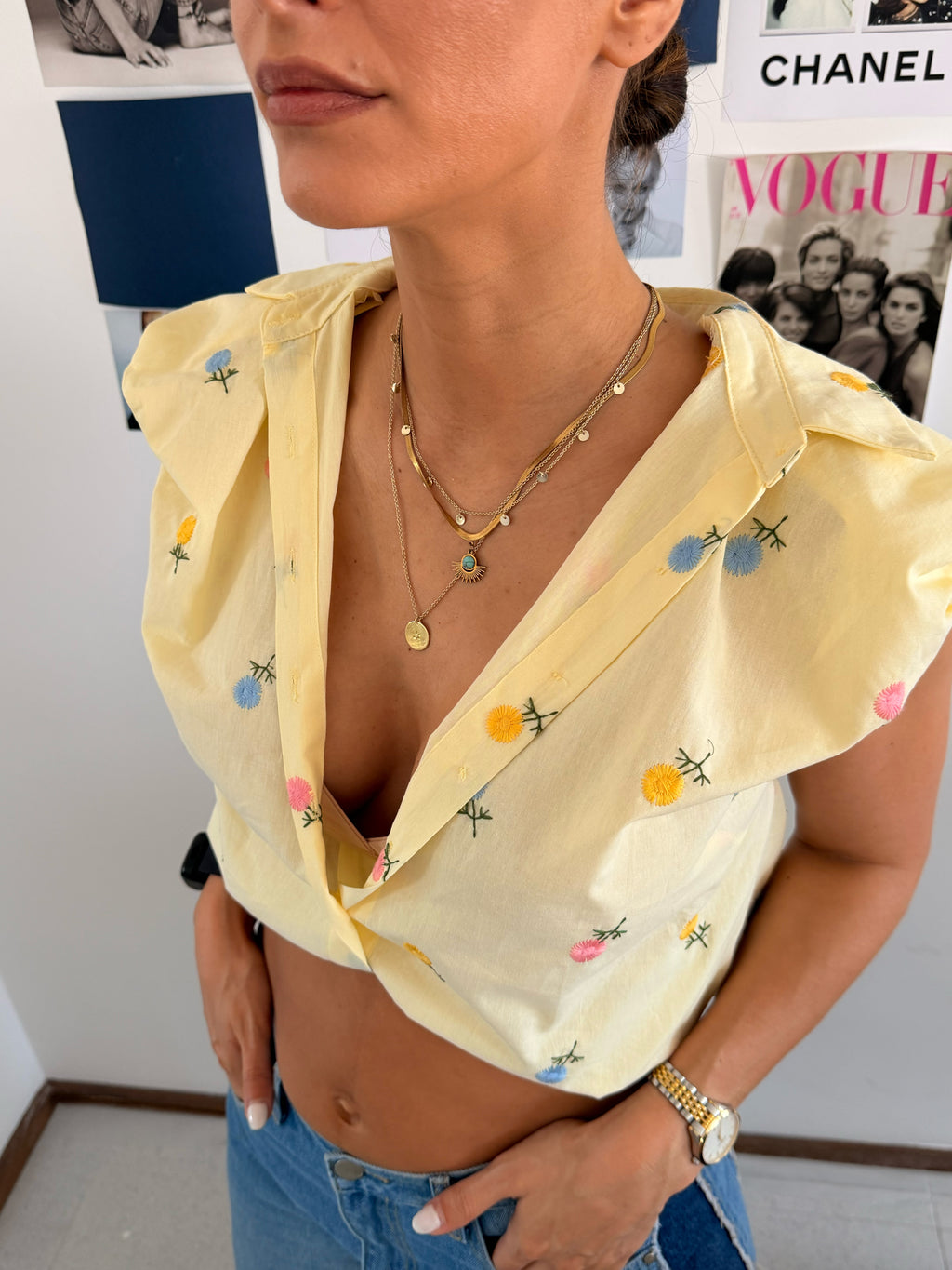Camisa Yellow Butter Flores Costuradas