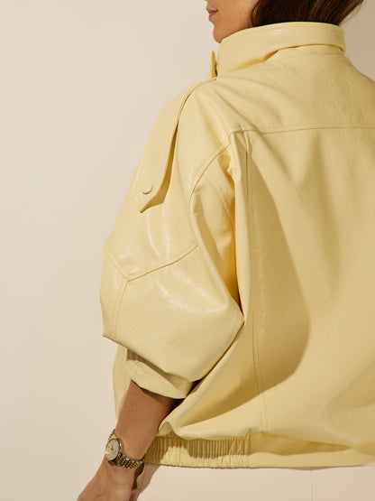 Oversize'owa kurtka ze sztucznej skóry, żółty maślany