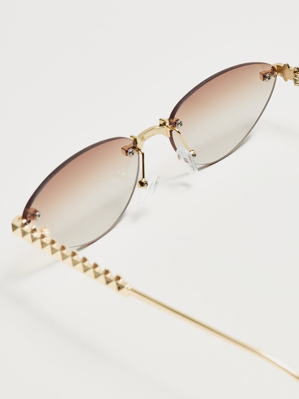Braune Sonnenbrille mit Farbverlauf