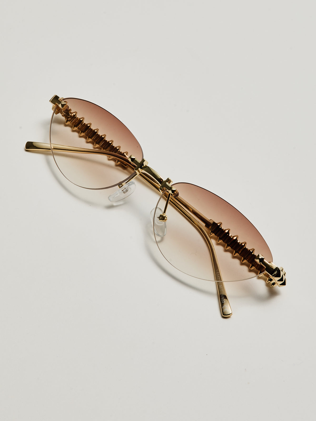 Braune Sonnenbrille mit Farbverlauf