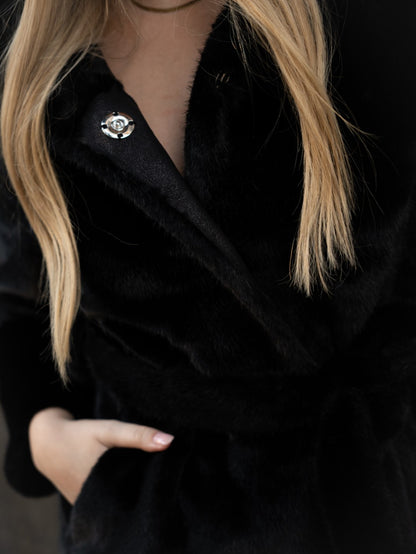 Casaco Pêlo Preto c/carapuço