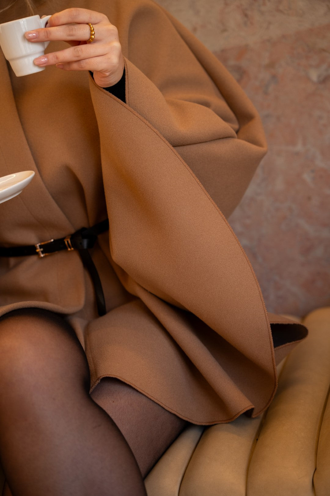 Capa c/cinto incluído Camel