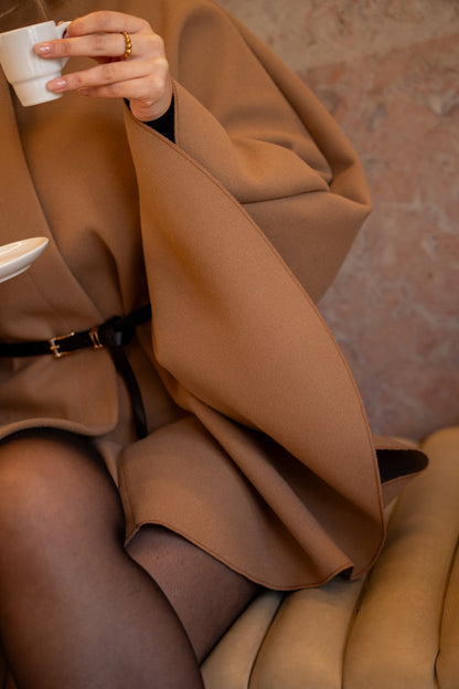 Capa c/cinto incluído Camel