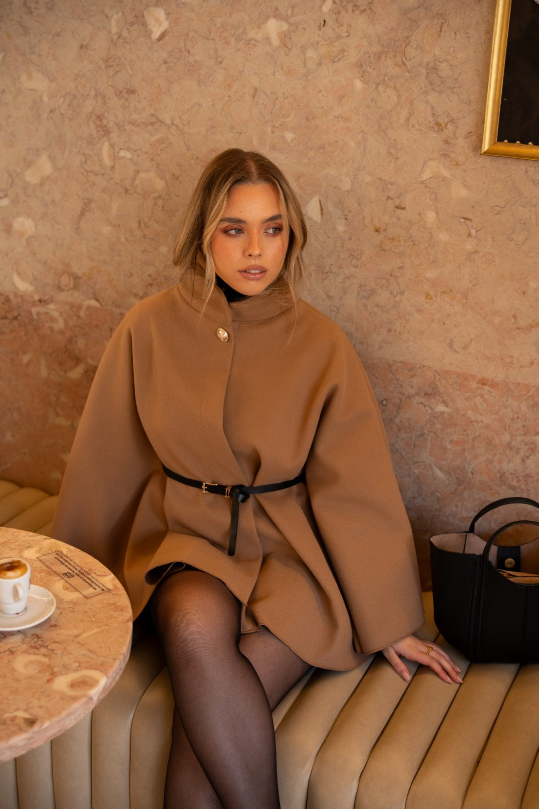 Capa c/cinto incluído Camel