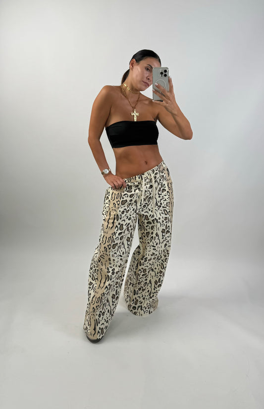 CALCAS WIDE LEG ANIMAL VISTA DE FRENTE 1