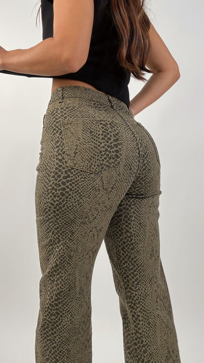 CALCAS WIDE LEG SNAKE DETALHE TRAS