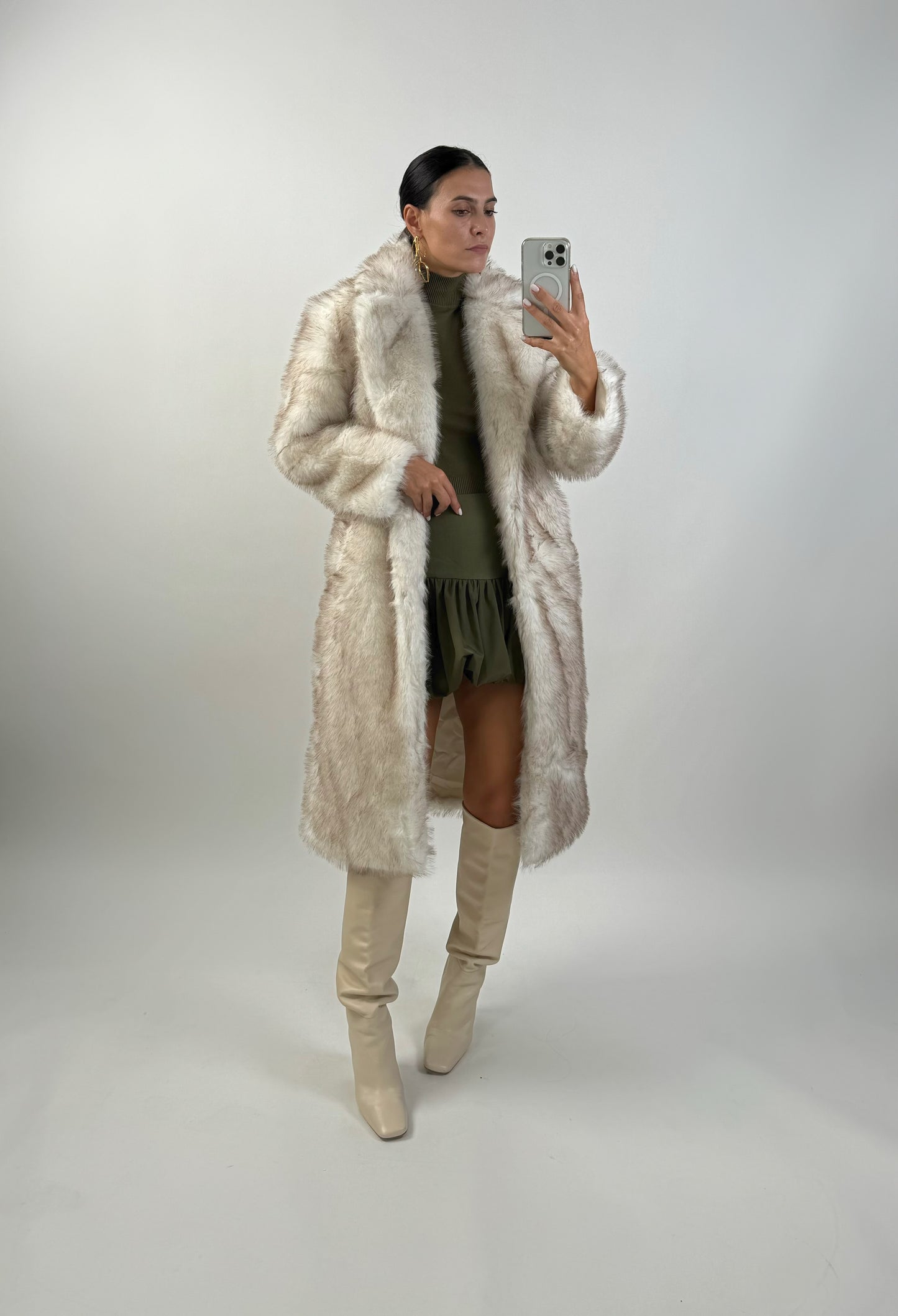 CASACO COMPRIDO WALL STREET BEGE VISTA DE FRENTE 1