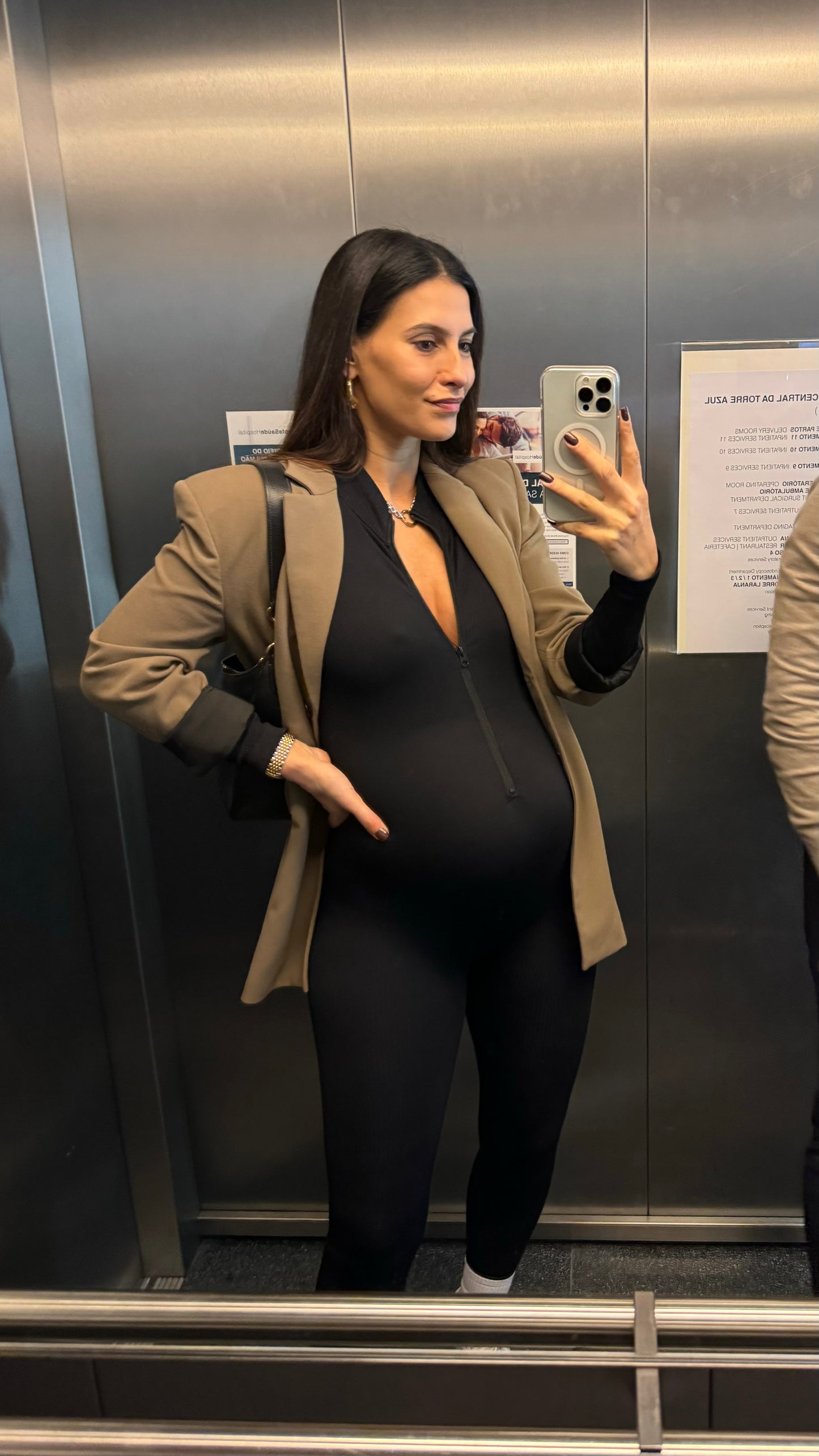 MACACAO SKINNY PUSH UP VISTA DE FRENTE PRETO