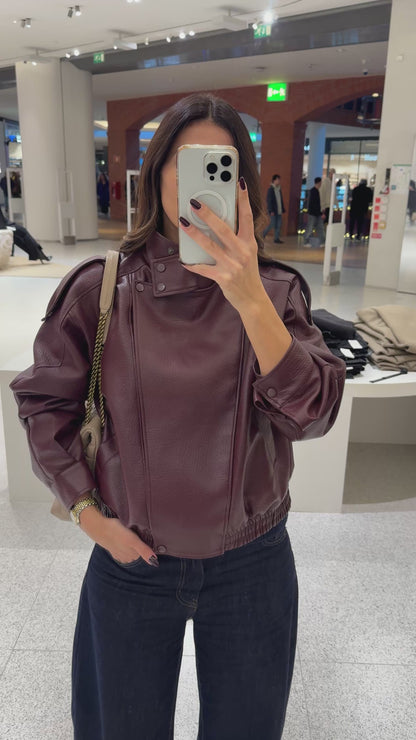 Blusão Ecopele Detalhe Gola Bordeaux