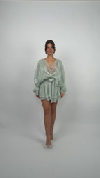 Vestido Oversize Detalhe Renda Verde Pastel